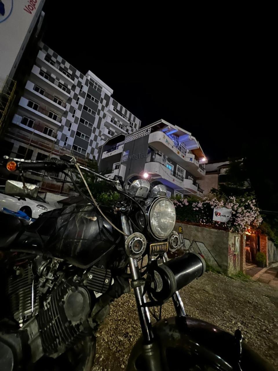 טיראנה Divina Hostel מראה חיצוני תמונה