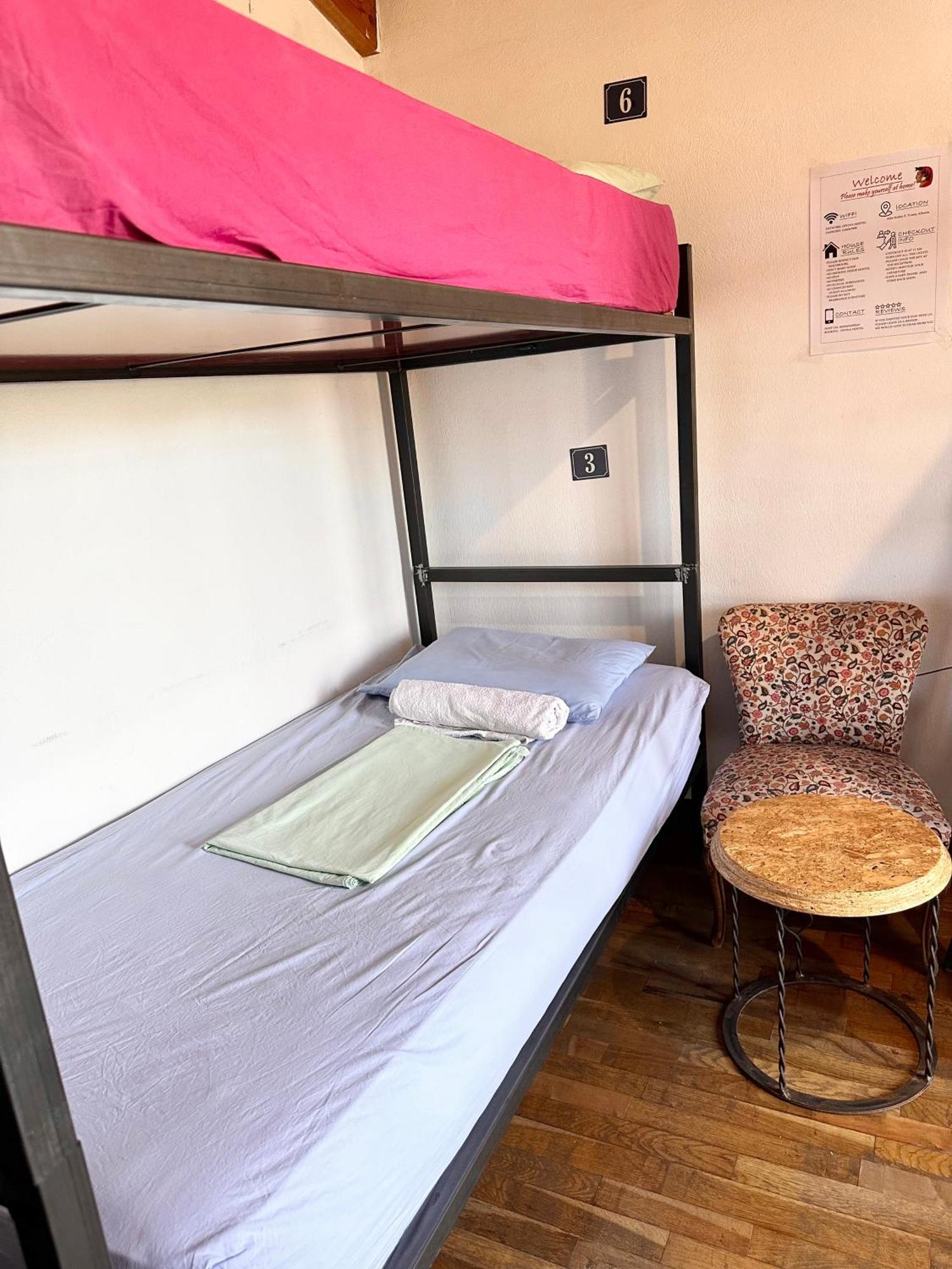 טיראנה Divina Hostel מראה חיצוני תמונה